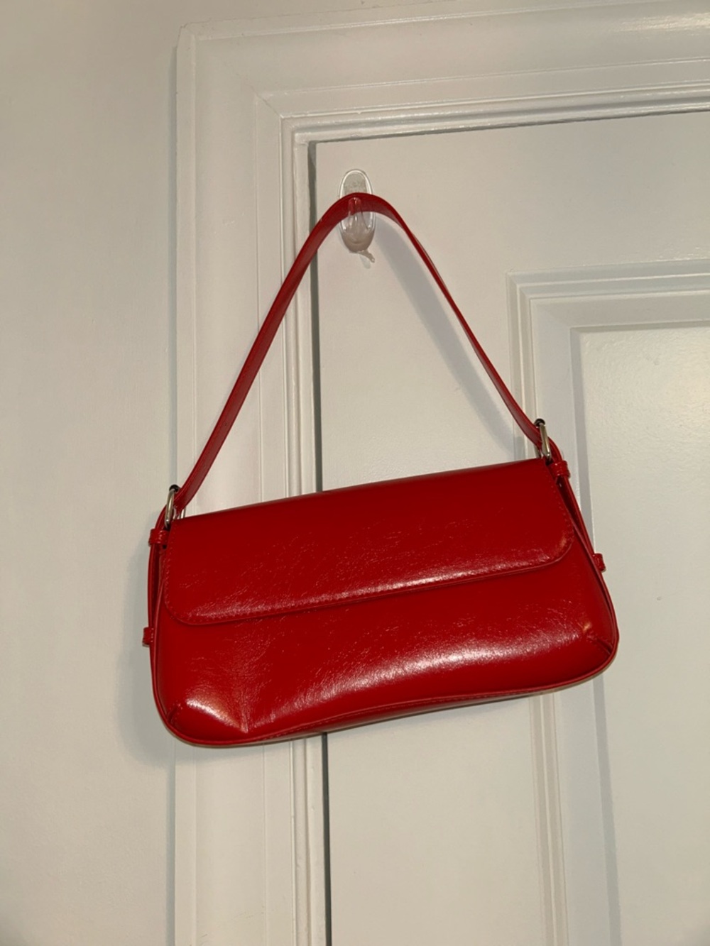 Red Shoulder Bag - Sleek Faux Leather Women’s Purse